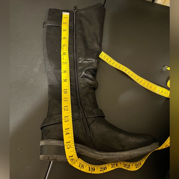 Women’s Tall Boots - Picture 6 of 9